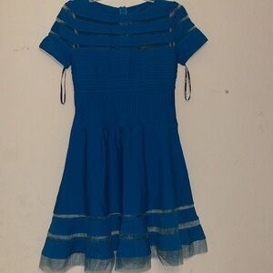 Tadashi Shoji Short Sleeve Fit-n- Flare Cocktail Dress Mesh Inserts Pintuck XS.